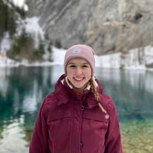 Meet your Posher, Emma